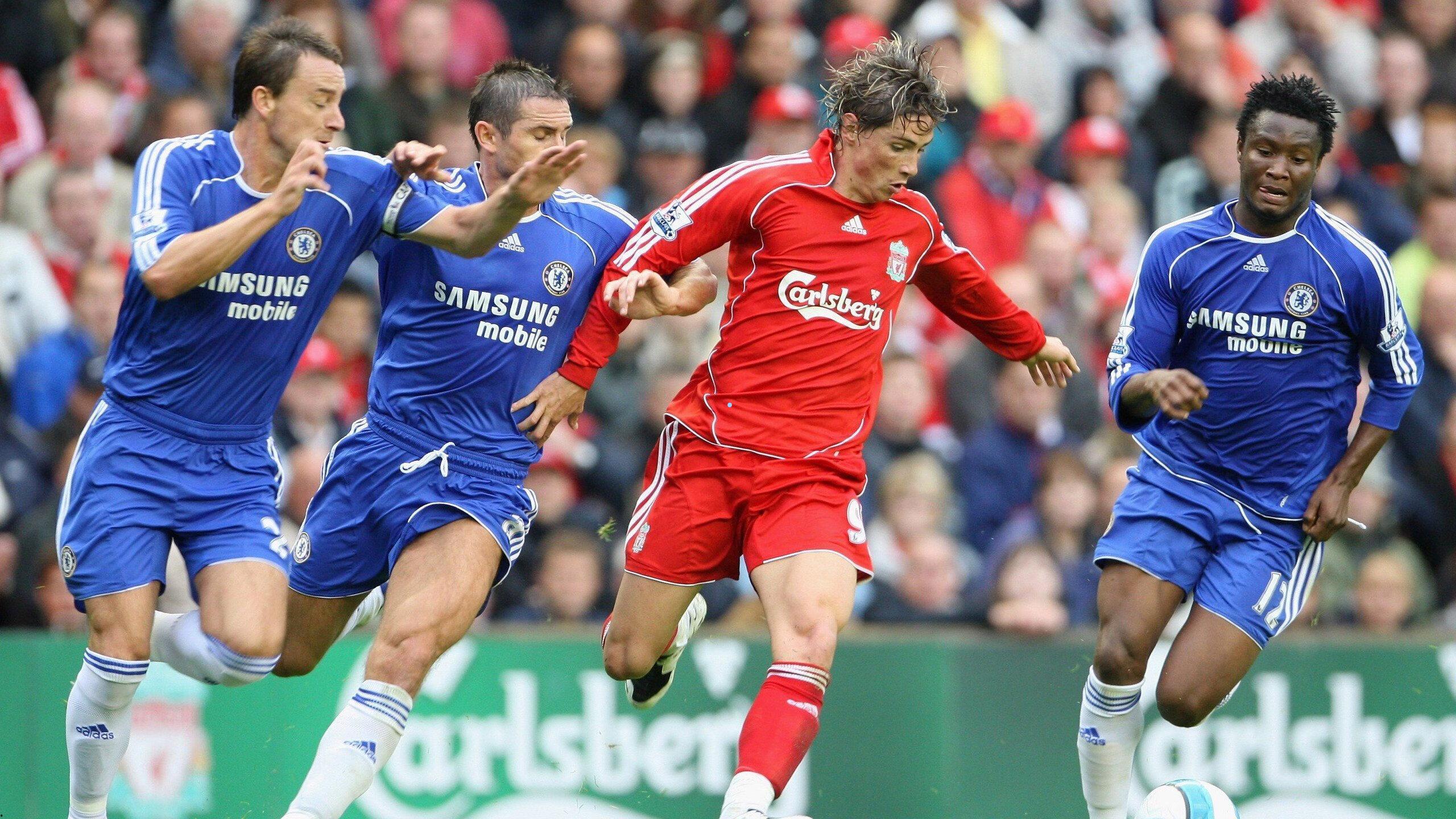 中冠赛场惊现暴力风波，10分钟两连直红，暴踢胫骨与报复挥拳引爆争议